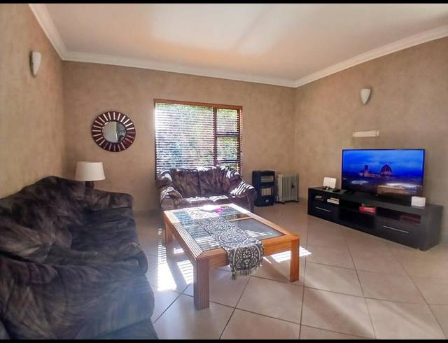 4 BEDROOM HOUSE FOR SALE IN RUIMSIG
